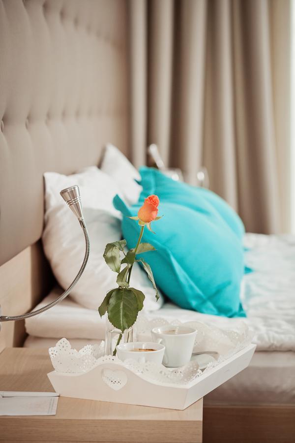 Hotel Versailles Łuck Zewnętrze zdjęcie