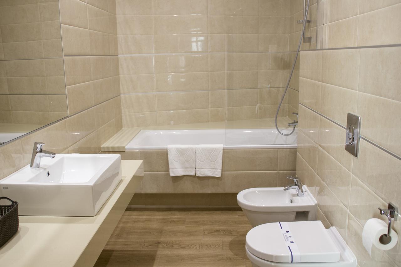 Hotel Versailles Łuck Pokój zdjęcie